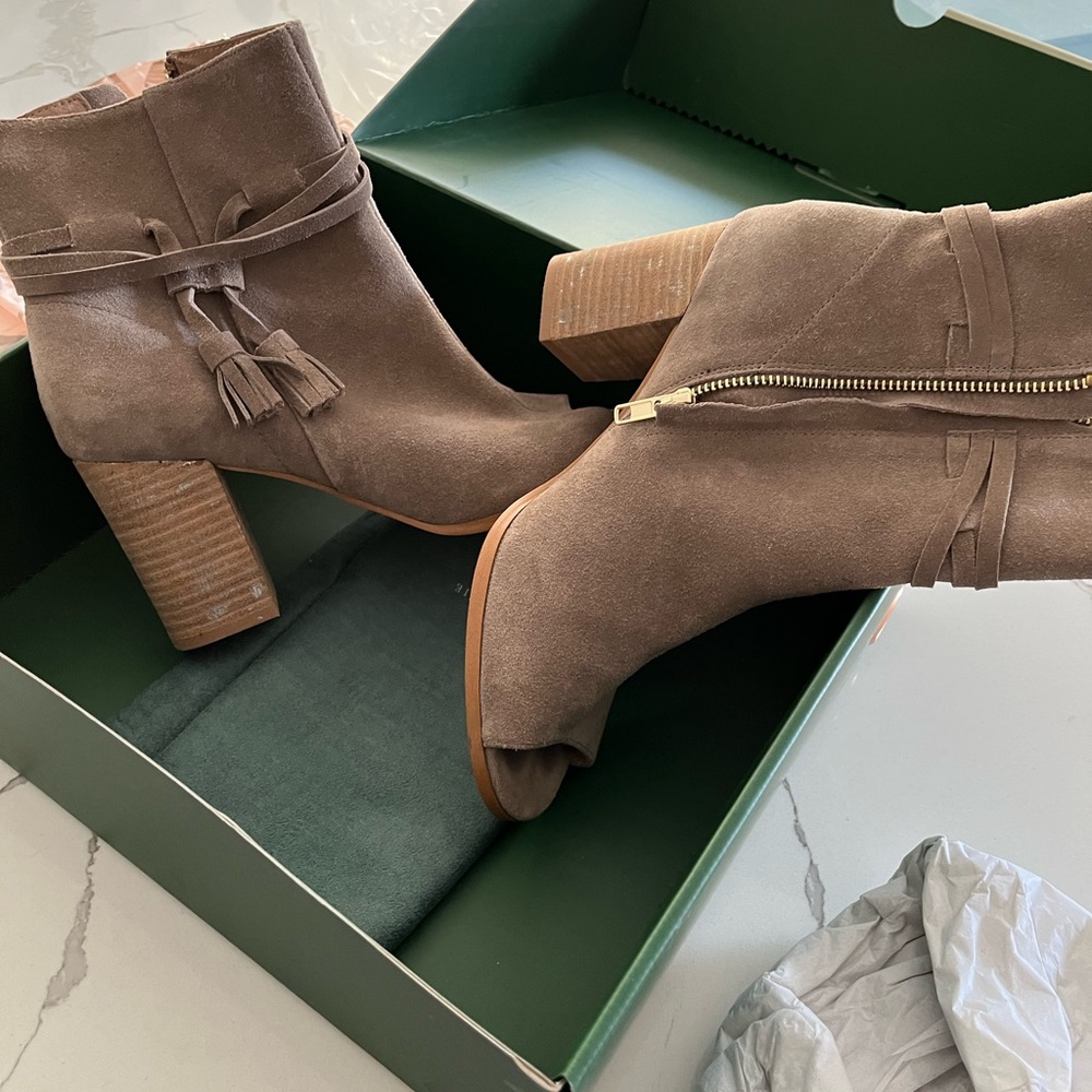 Anthropologie BT side tassel shootie boots 9